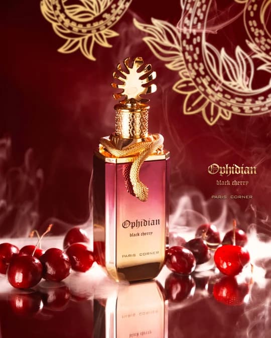 Paris Corner Ophidian Black Cherry